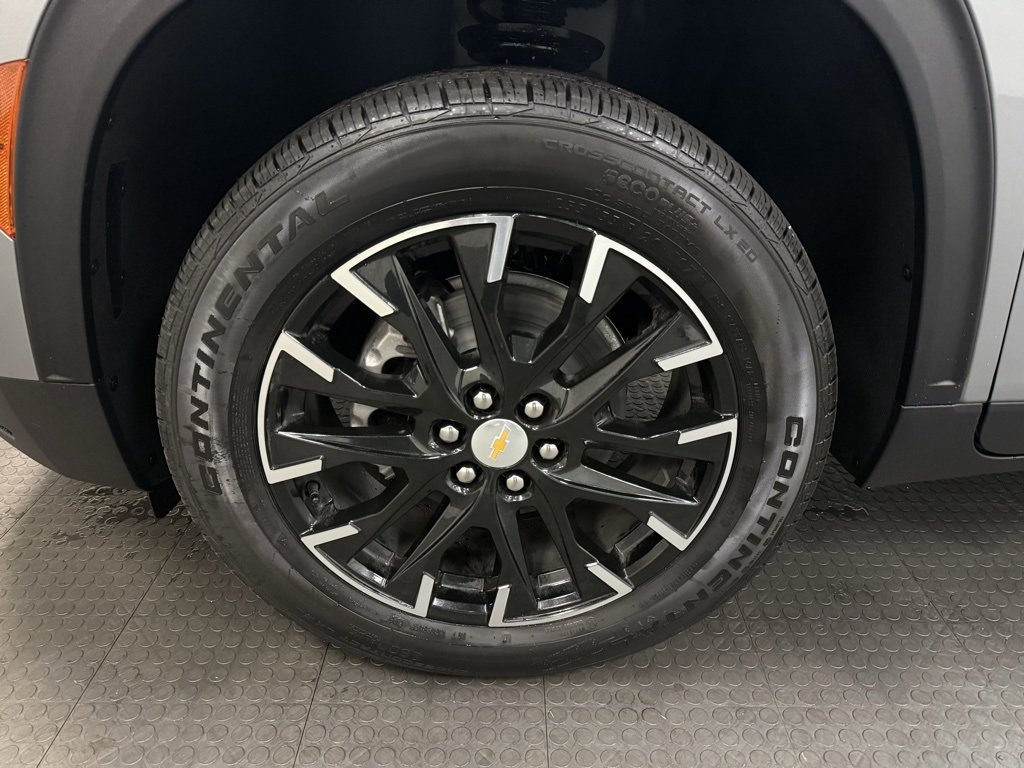 New 2026 Chevrolet Traverse LT w/ Sun and Wheel Package image 11