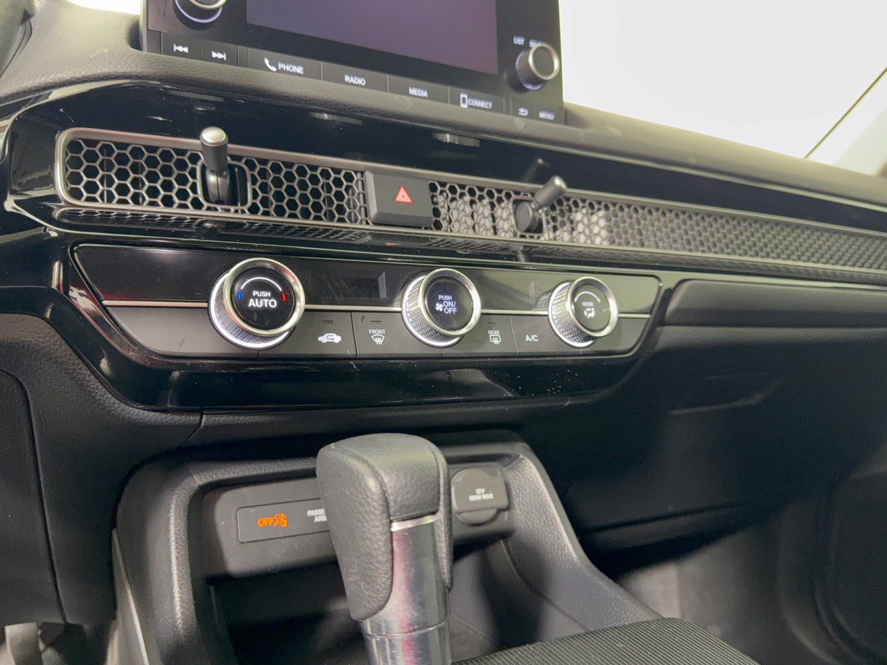 Certified 2024 Honda Civic LX image 22