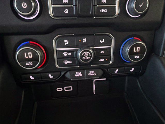 Used 2022 Chevrolet Tahoe Z71 AWD/4WD image 24