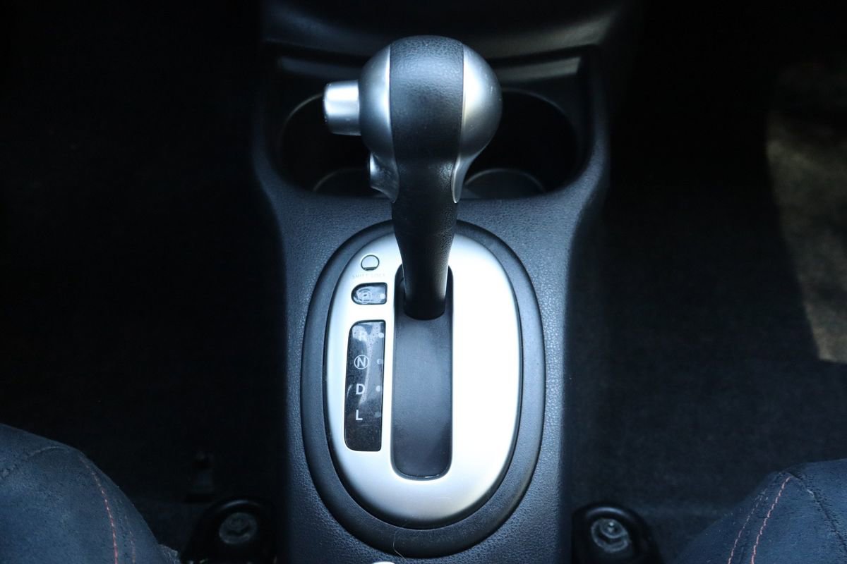 Used 2015 Nissan Versa Note SR w/ SR Convenience Package FWD image 35