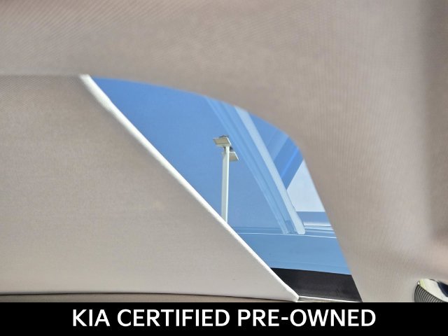 Certified 2026 Kia Sportage EX w/ EX Panorama Roof Package FWD image 9