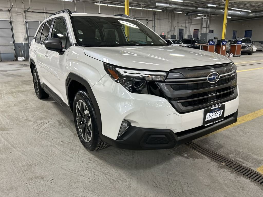 Certified 2025 Subaru Forester Premium image 2