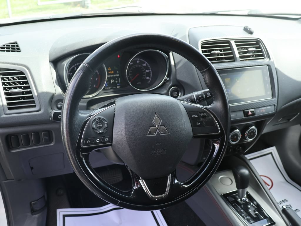 Used 2019 Mitsubishi Outlander Sport SE FWD image 27