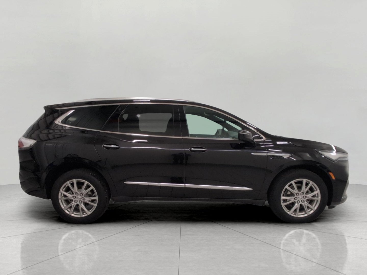 Used 2023 Buick Enclave Essence w/ Experience Buick Package AWD/4WD image 11