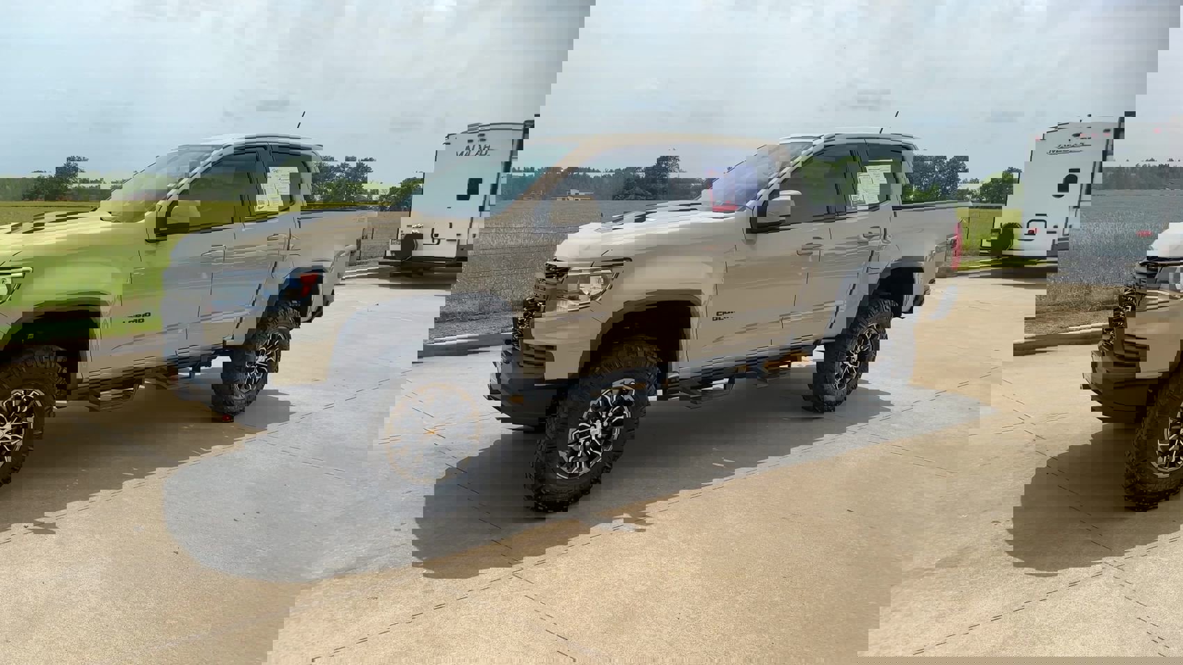 Used 2022 Chevrolet Colorado ZR2 image 4