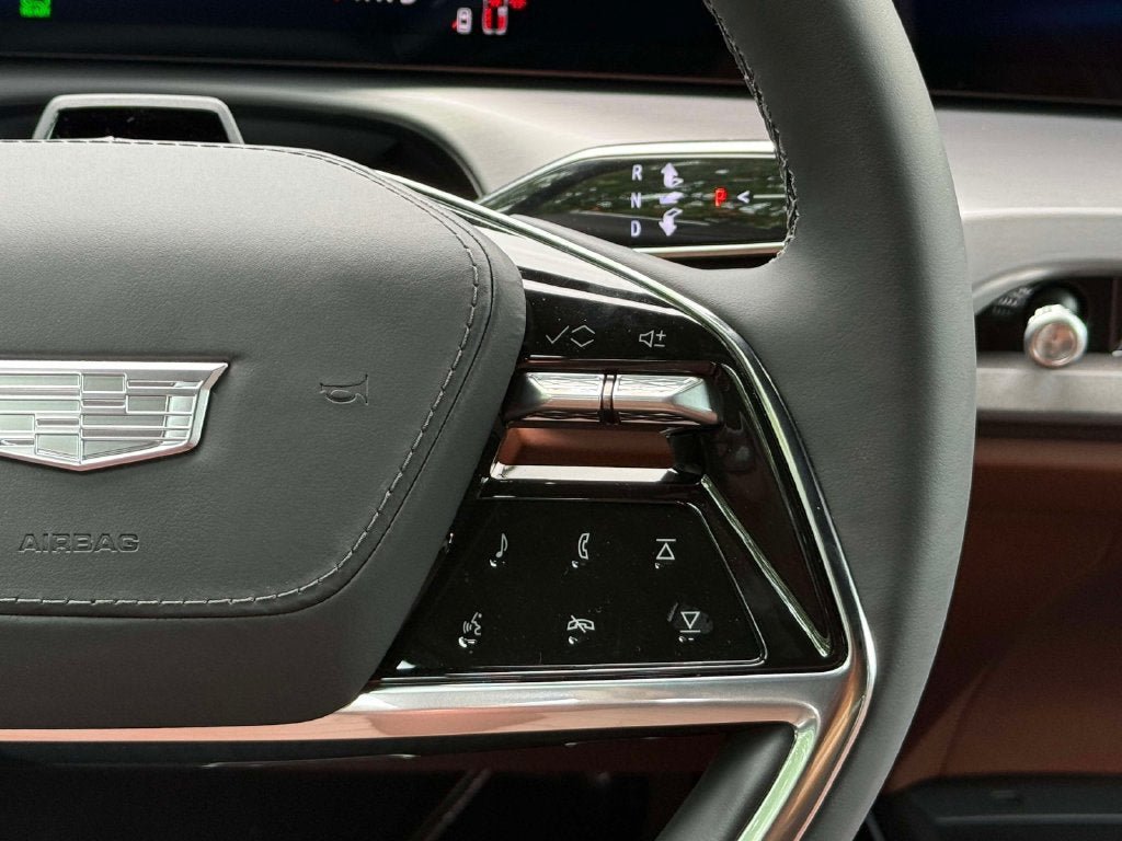 New 2027 Cadillac Vistiq Sport w/ LPO, Floor Liner Package AWD/4WD image 10