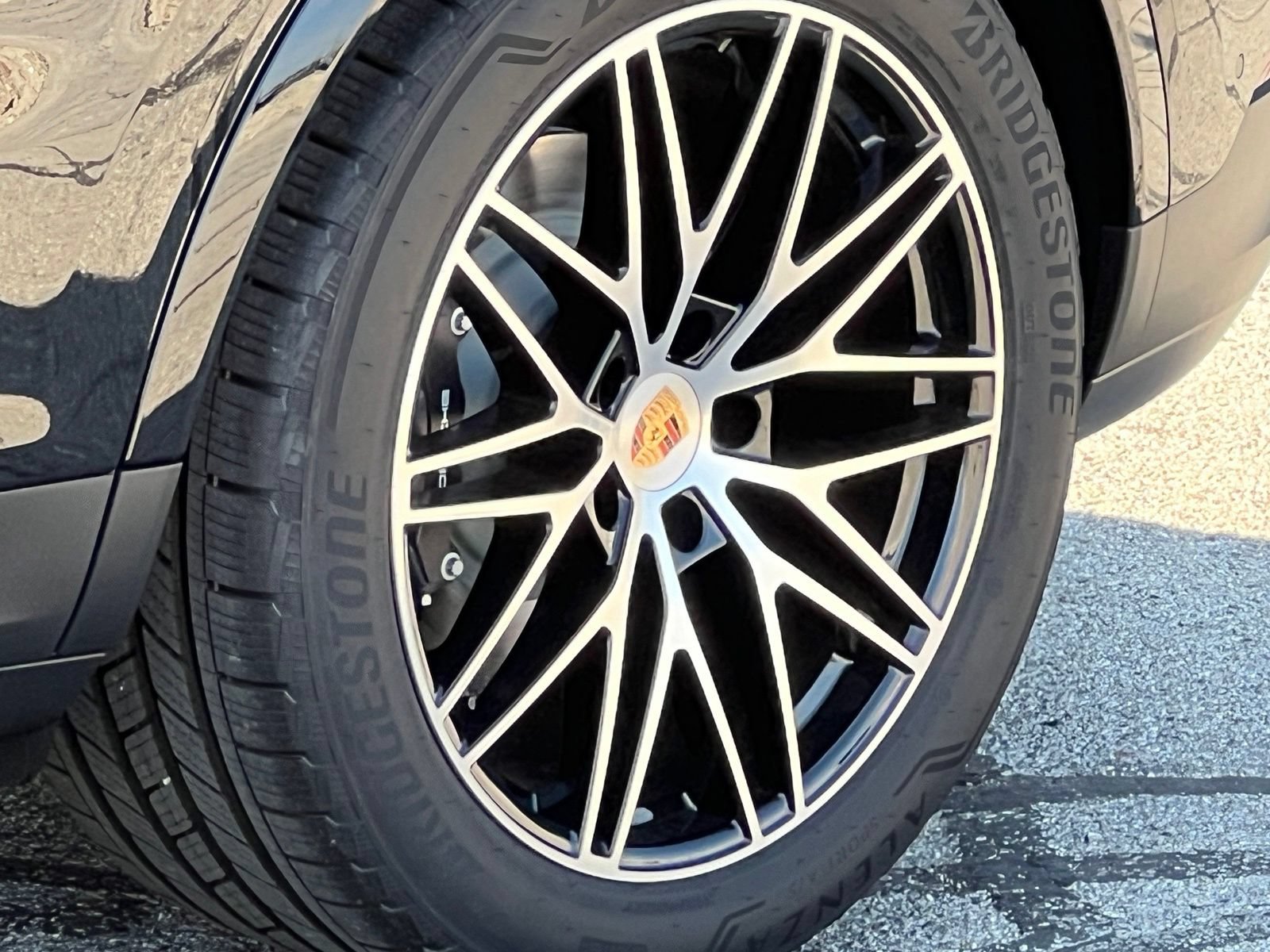 New 2026 Porsche Cayenne Coupe AWD/4WD image 11