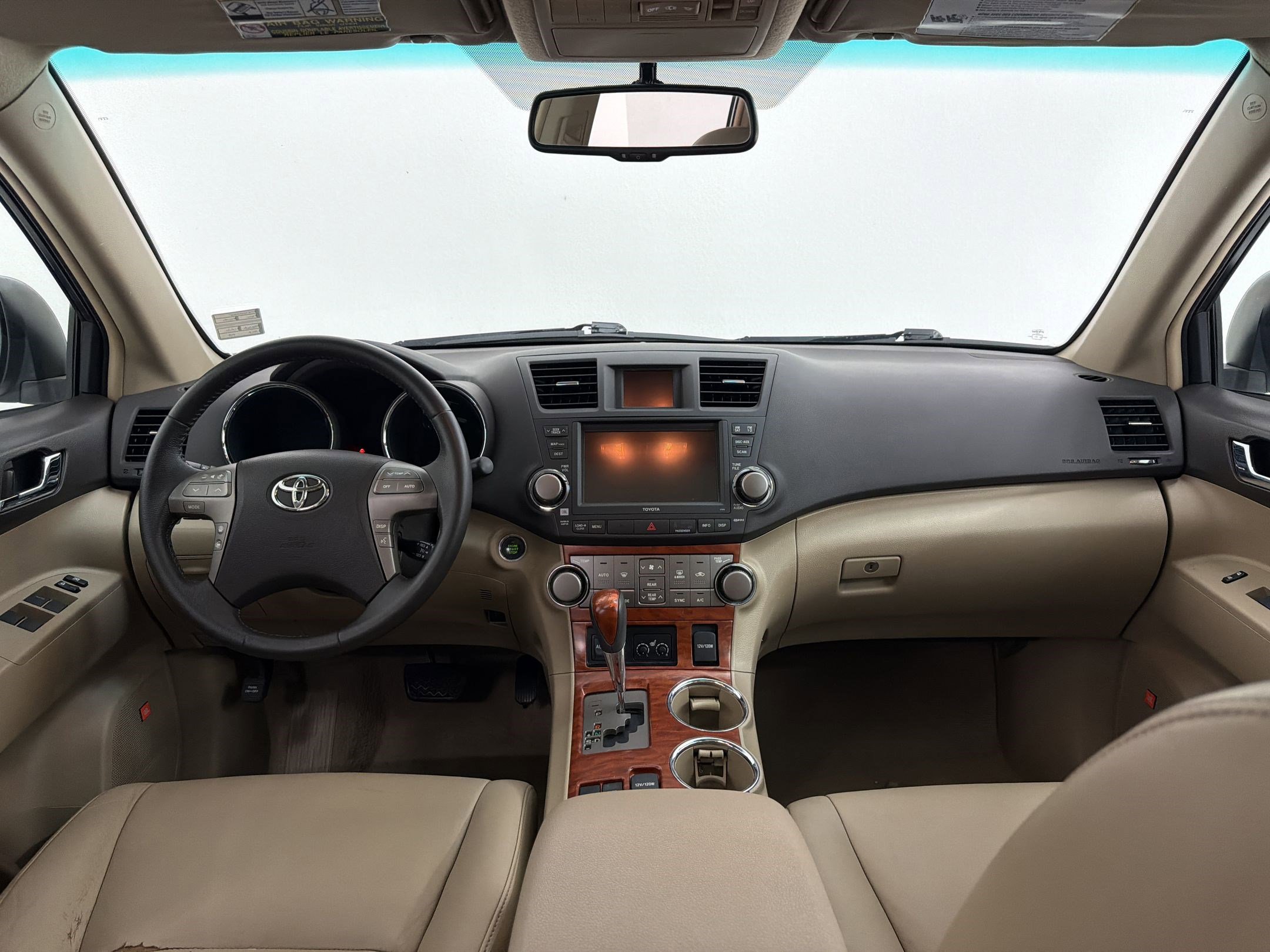 Used 2010 Toyota Highlander Limited FWD image 16