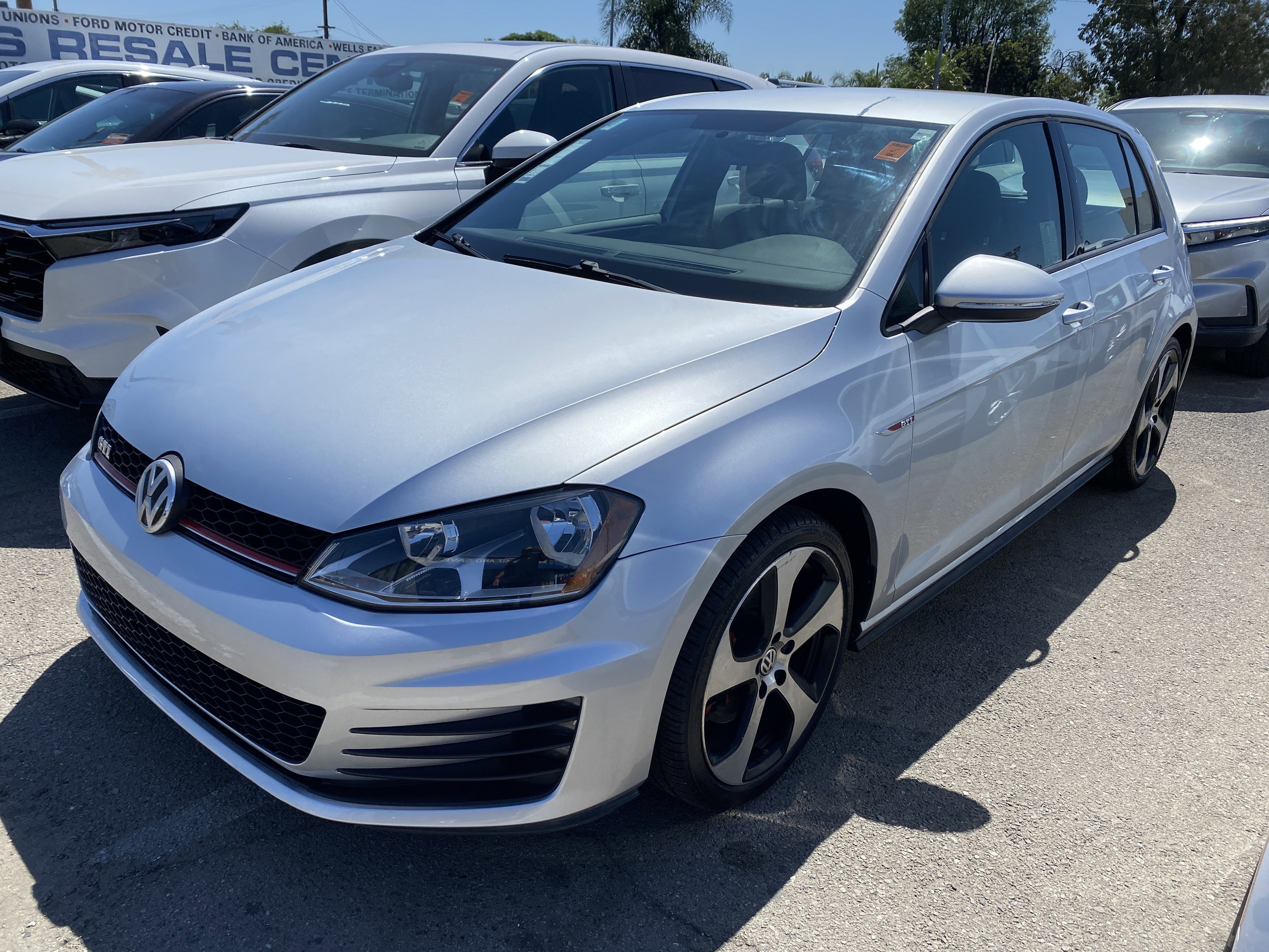 Used 2015 Volkswagen GTI S image 2