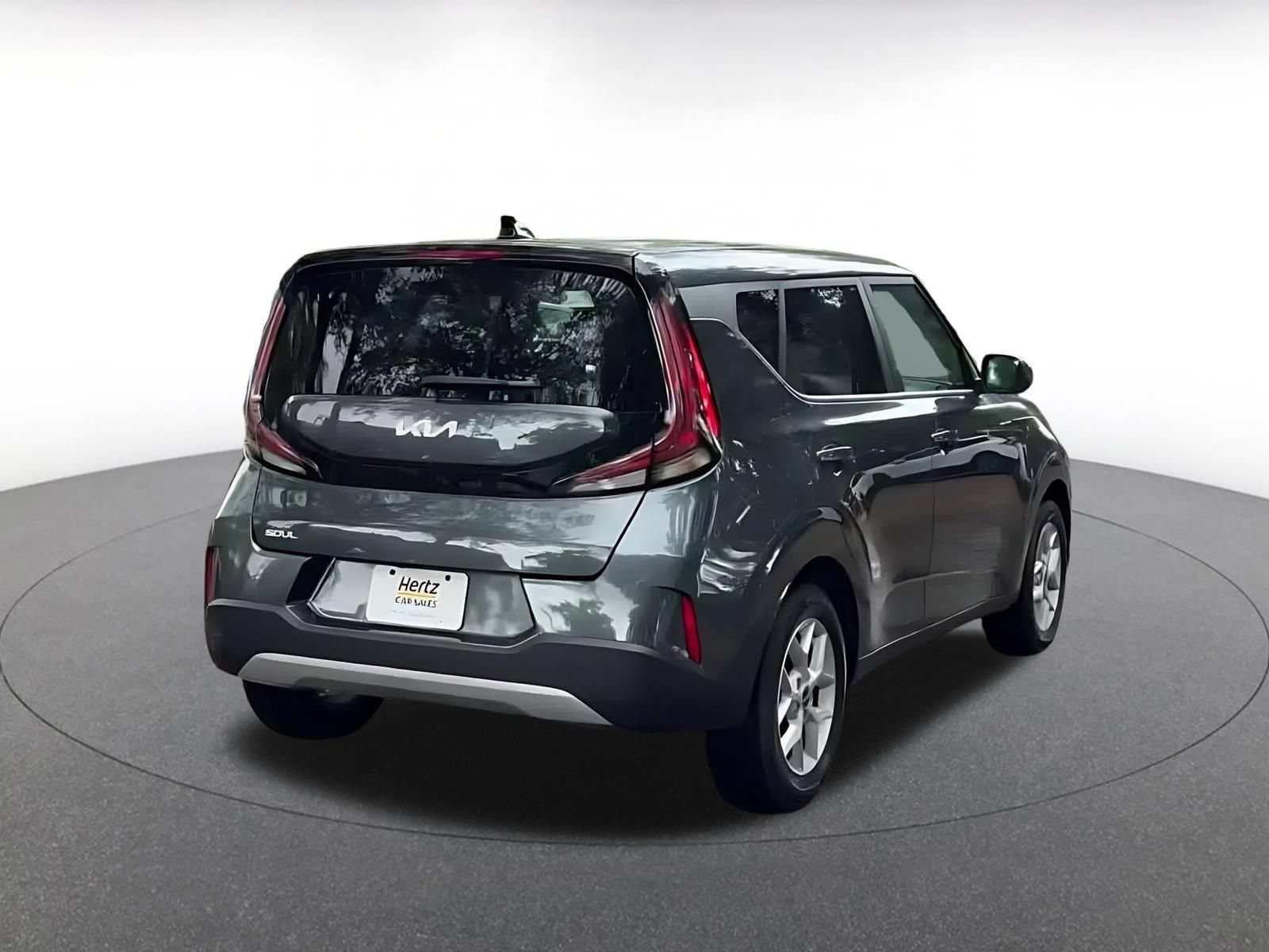 Used 2025 Kia Soul LX w/ LX Technology Package FWD image 15