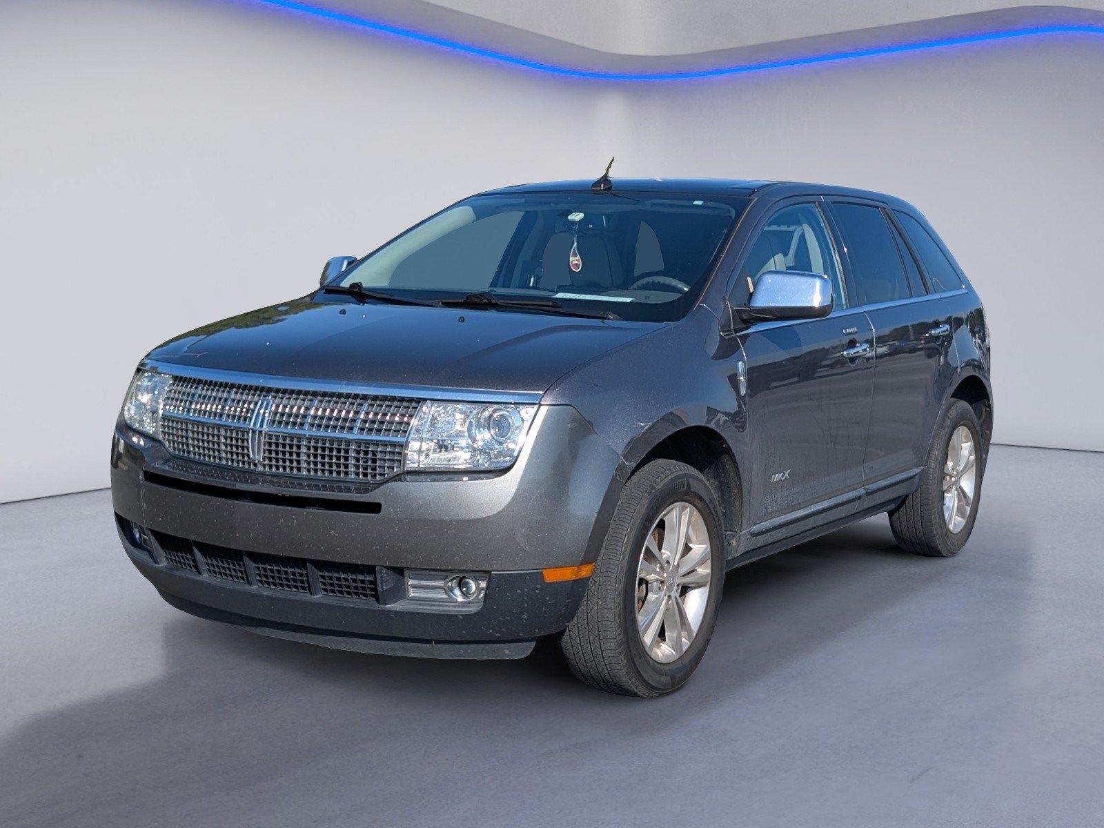 Used 2010 Lincoln MKX 2WD image 2
