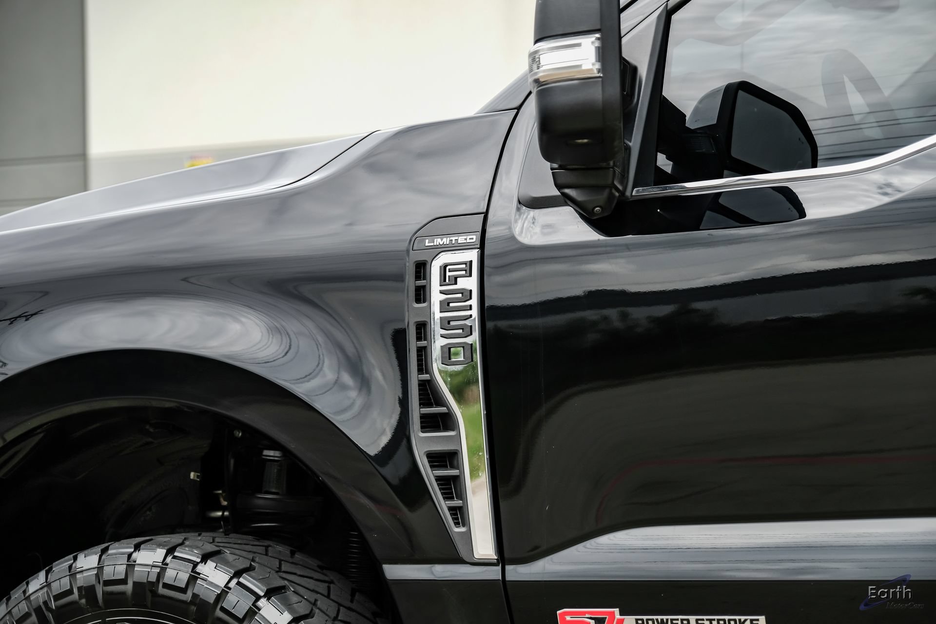 Used 2024 Ford F250 Limited w/ FX4 Off-Road Package AWD/4WD image 35