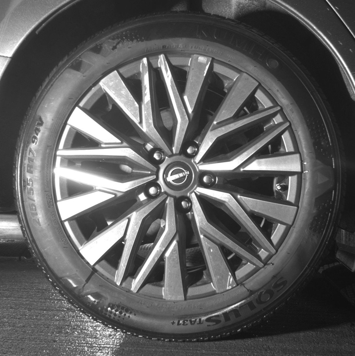 Used 2025 Nissan Altima 2.5 SV image 15