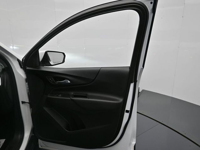 Used 2022 Chevrolet Equinox LT image 25
