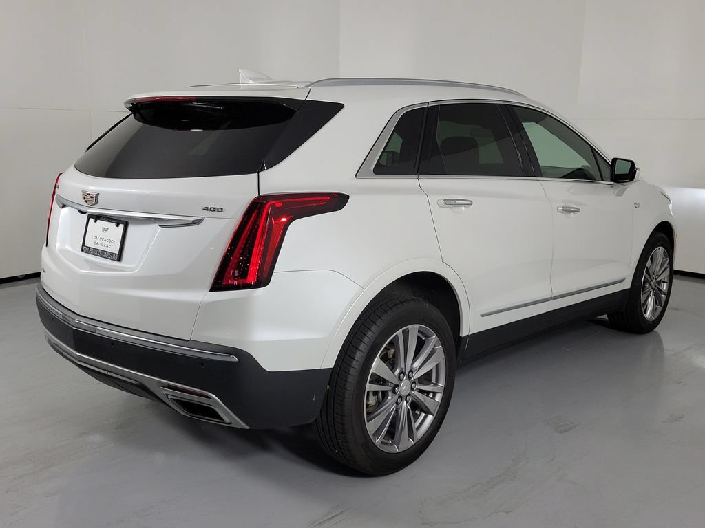 Certified 2024 Cadillac XT5 Premium Luxury w/ LPO, Floor Liner Package AWD/4WD image 3