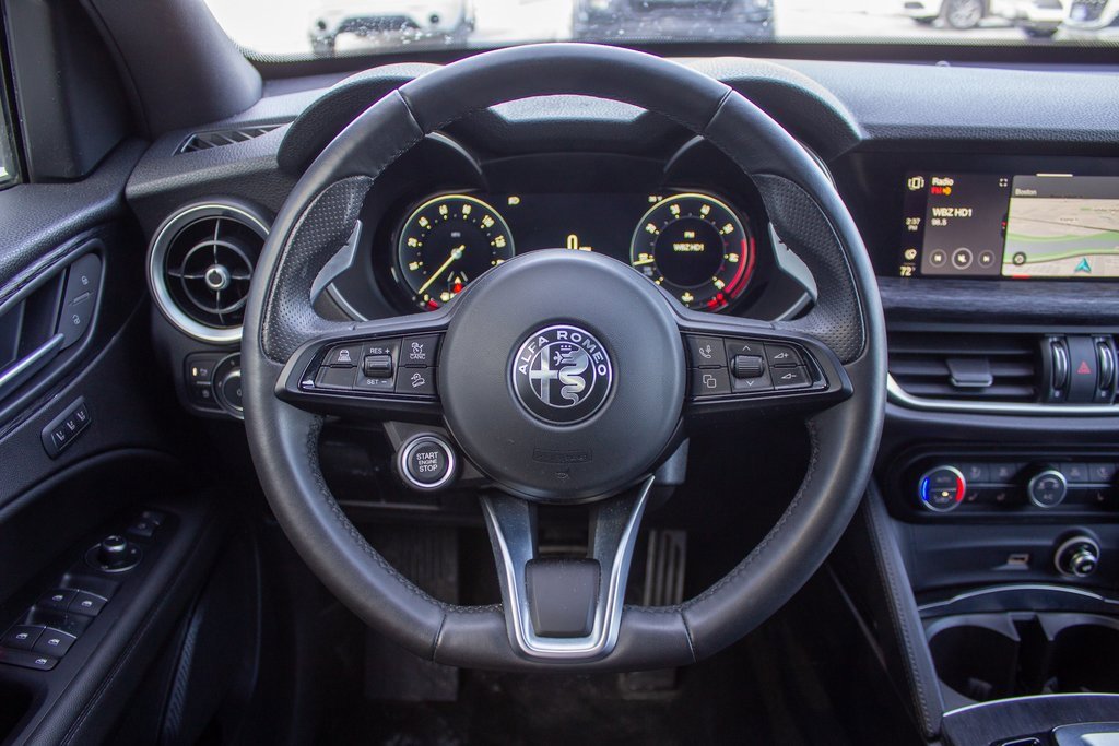 Used 2024 Alfa Romeo Stelvio Sprint image 14