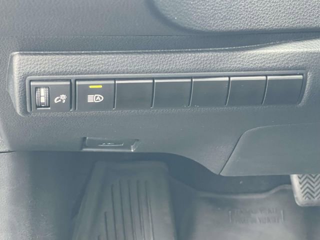 Used 2024 Toyota Corolla LE image 18