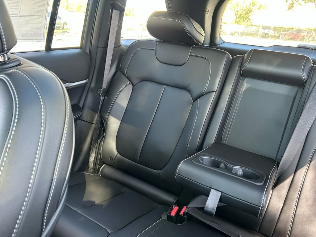 New 2026 Jeep Grand Cherokee Limited image 12