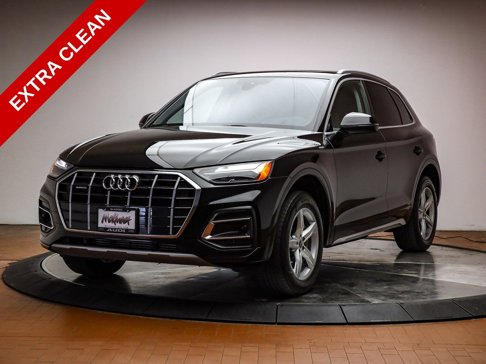 Used 2023 Audi Q5 Premium w/ Convenience Package AWD/4WD image 1