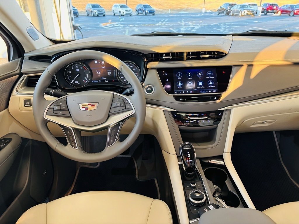 New 2025 Cadillac XT5 Premium Luxury w/ Technology Package image 6