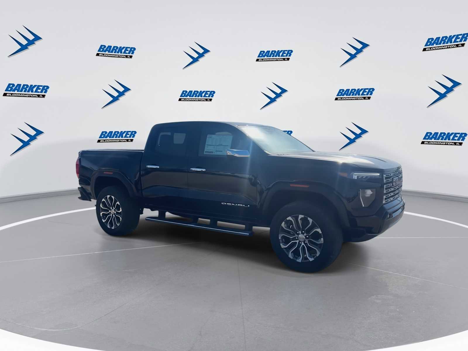 New 2026 GMC Canyon Denali image 6