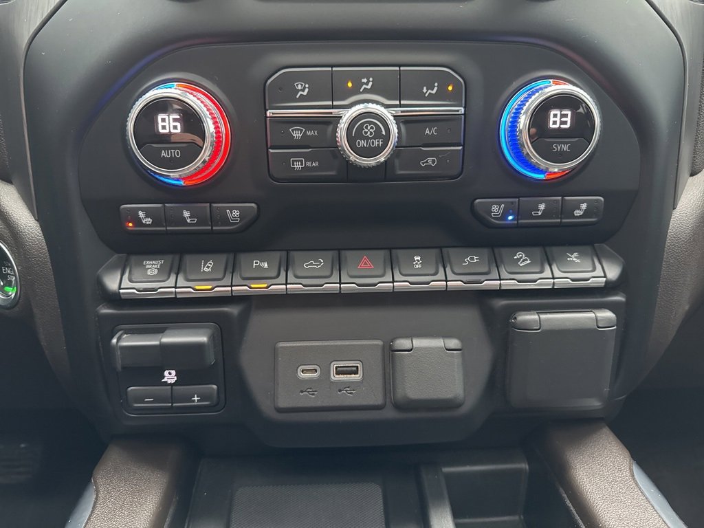 Used 2021 GMC Sierra 2500 Denali w/ Denali Ultimate Package image 25