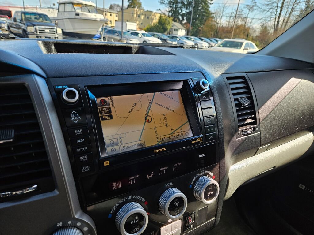 Used 2010 Toyota Sequoia Platinum AWD/4WD image 35