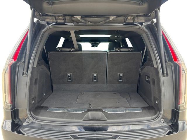Used 2023 Cadillac Escalade Premium Luxury image 21