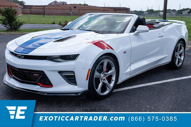 Used 2017 Chevrolet Camaro SS RWD image 1
