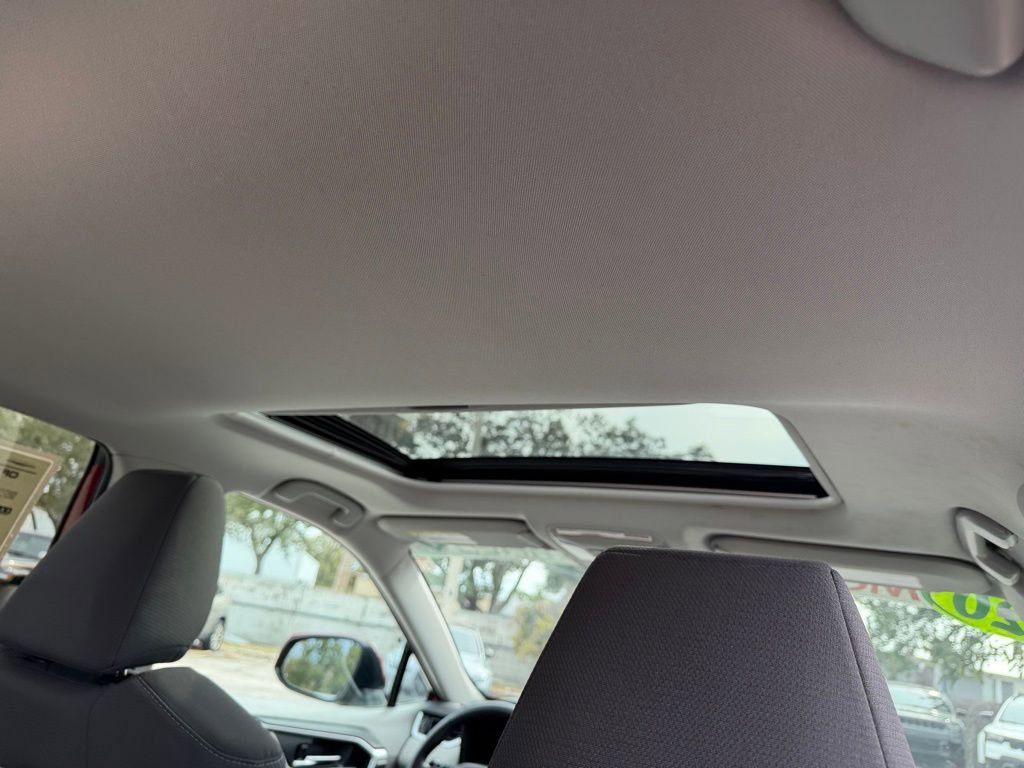 Used 2020 Toyota RAV4 XLE w/ Convenience Package image 31