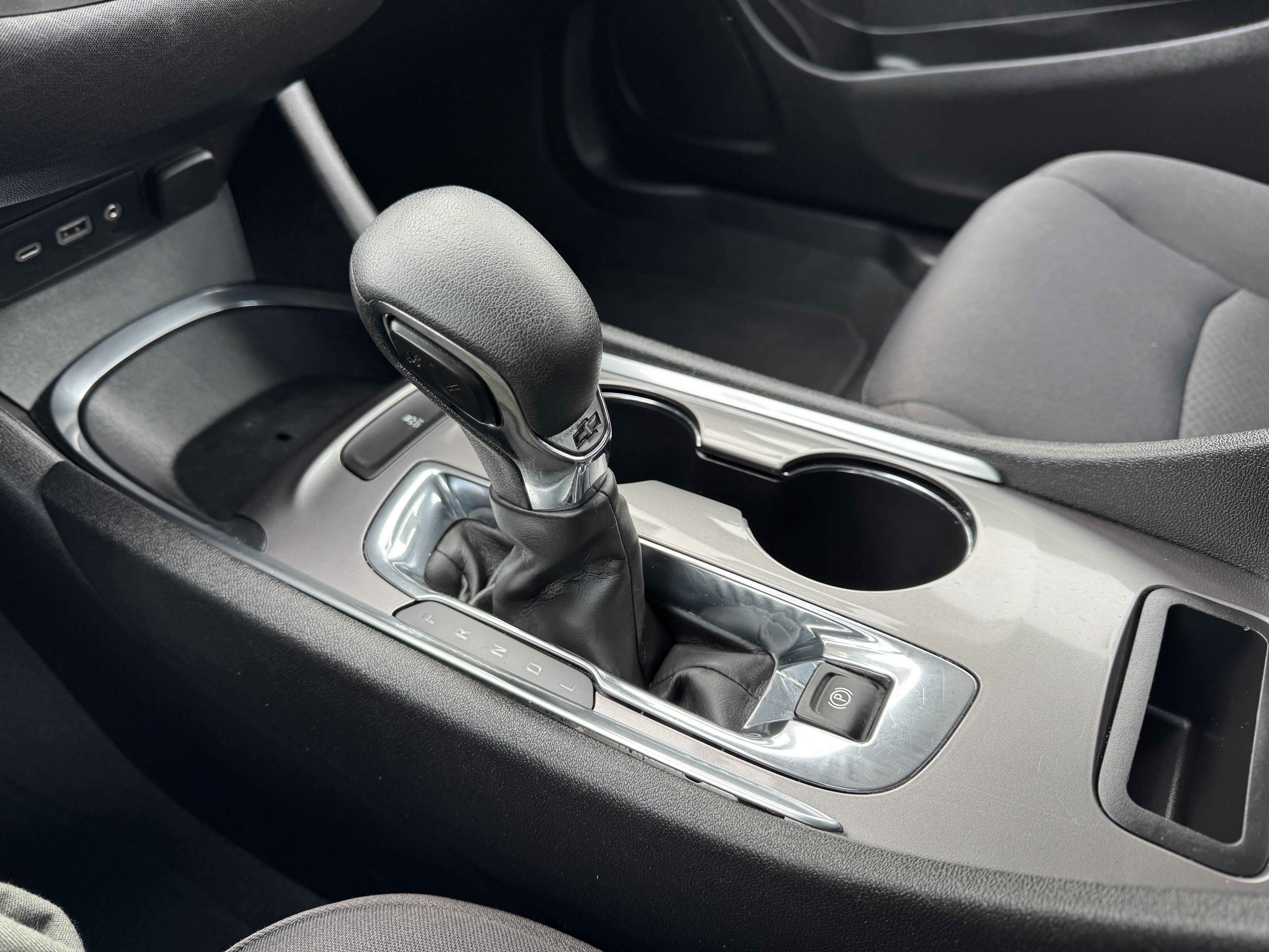 Used 2022 Chevrolet Malibu LT image 28