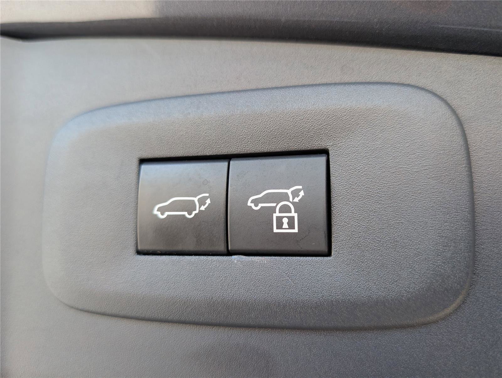 Used 2023 Lexus RZ 450e Premium w/ Technology Package image 14