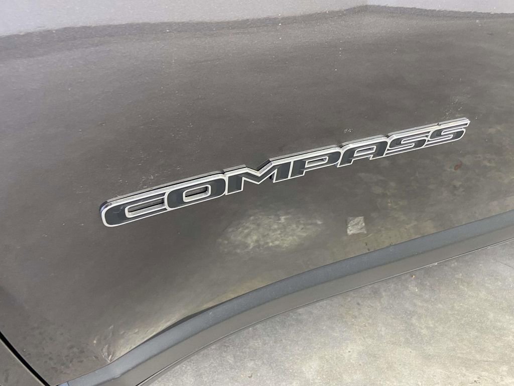 Used 2022 Jeep Compass Latitude w/ Convenience Group image 9