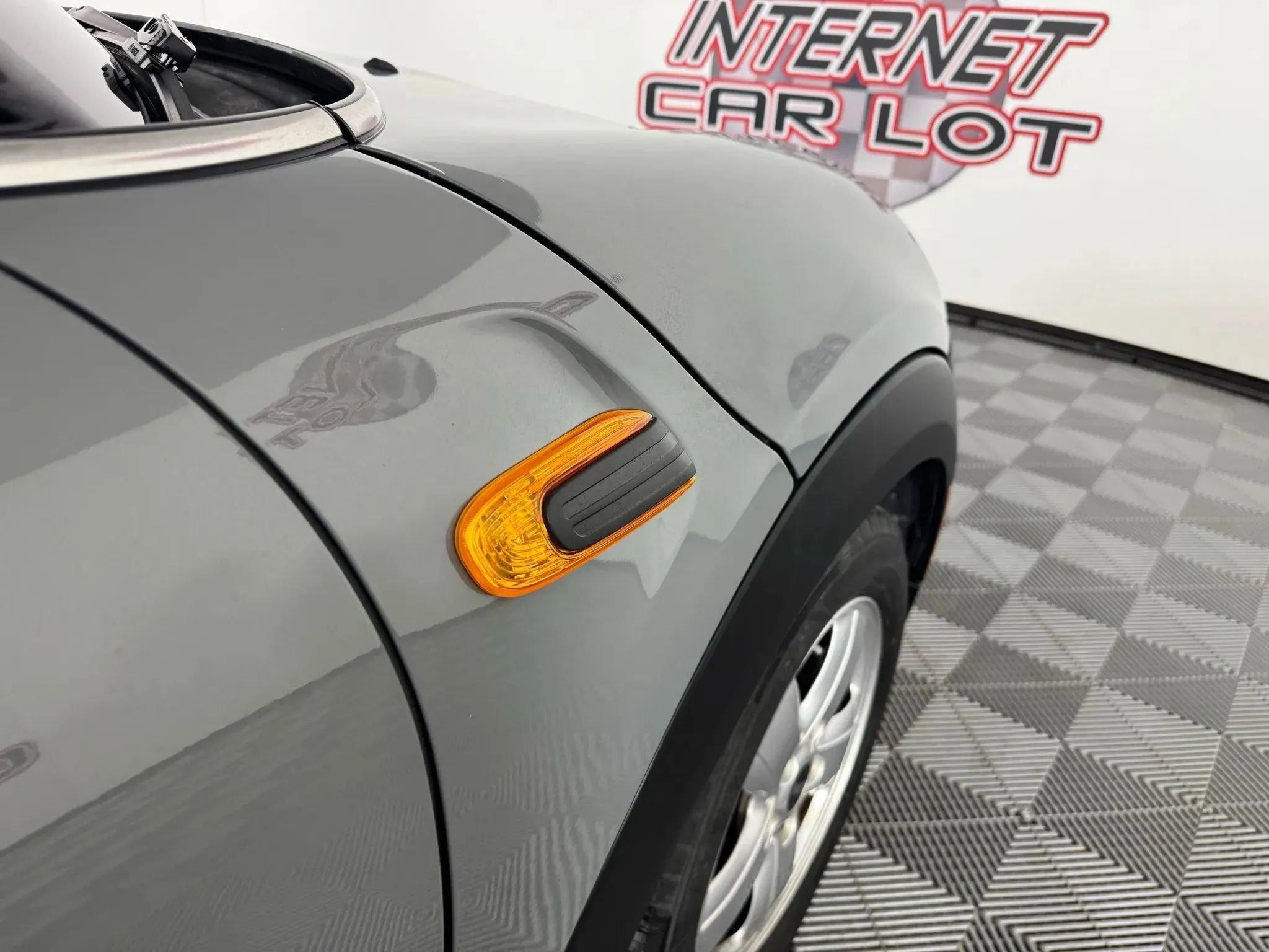 Used 2016 MINI Cooper 2-Door Hardtop image 25