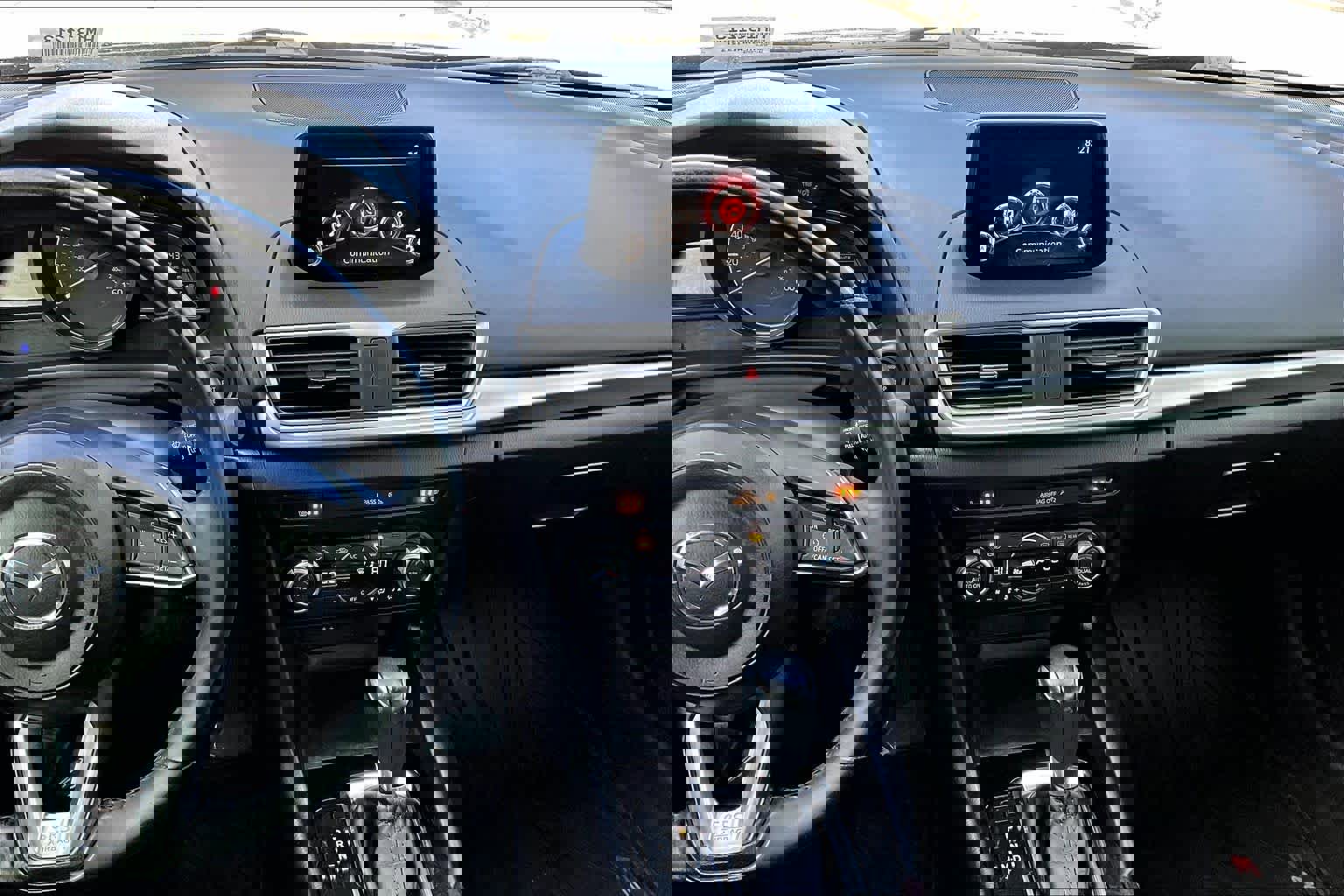 Used 2017 MAZDA MAZDA3 Touring image 7