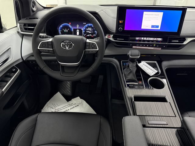 New 2026 Toyota Sienna XSE FWD image 32