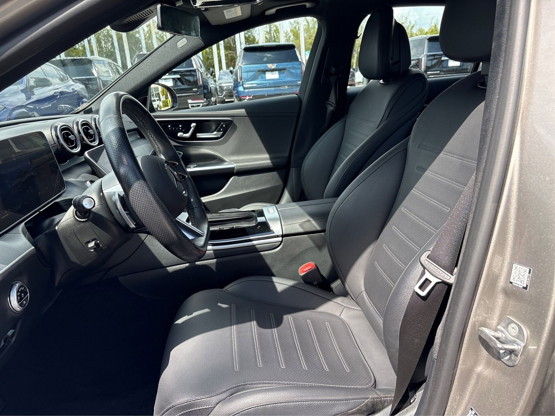 Used 2024 Mercedes-Benz C 300 Sedan image 9