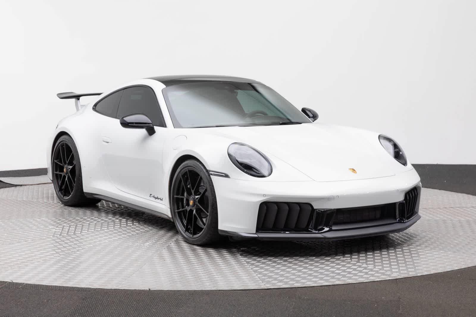 Used 2025 Porsche 911 Carrera 4 GTS AWD/4WD image 49