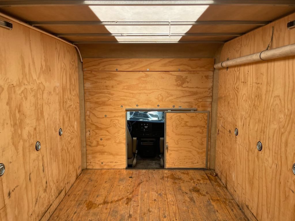 Used 2023 Chevrolet Express 3500 w/ Power Convenience Package RWD image 26