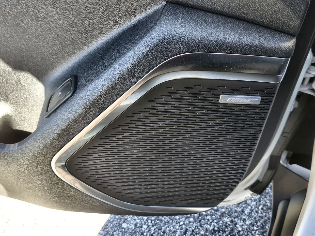 Used 2025 GMC Acadia Elevation w/ Elevation Premium Package image 24