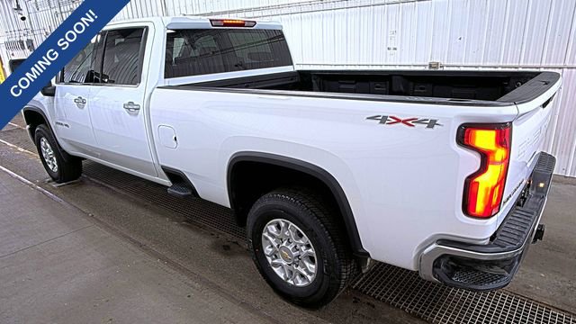 Used 2025 Chevrolet Silverado 3500 LTZ image 4