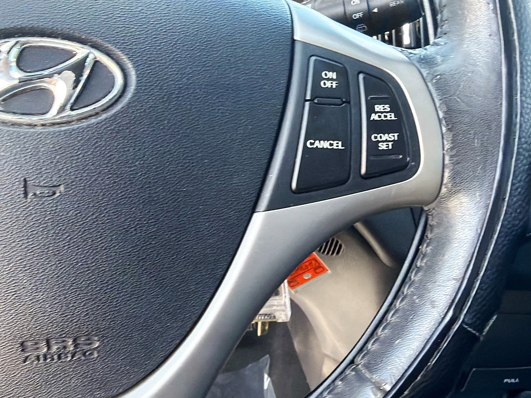 Used 2012 Hyundai Elantra SE image 32