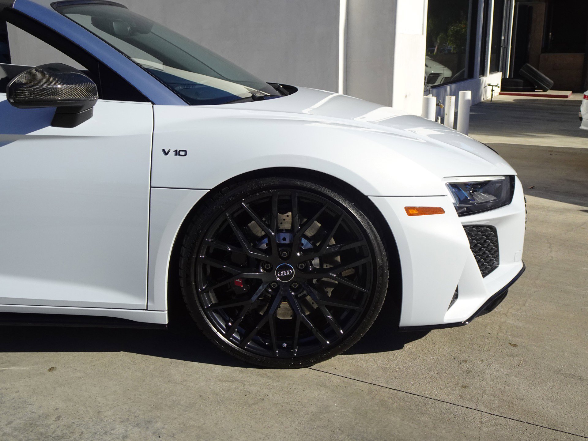 Used 2020 Audi R8 V10 w/ Carbon Exterior Package AWD/4WD image 11