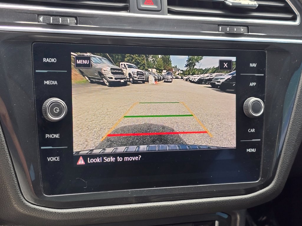 Used 2019 Volkswagen Tiguan SEL Premium AWD/4WD image 9