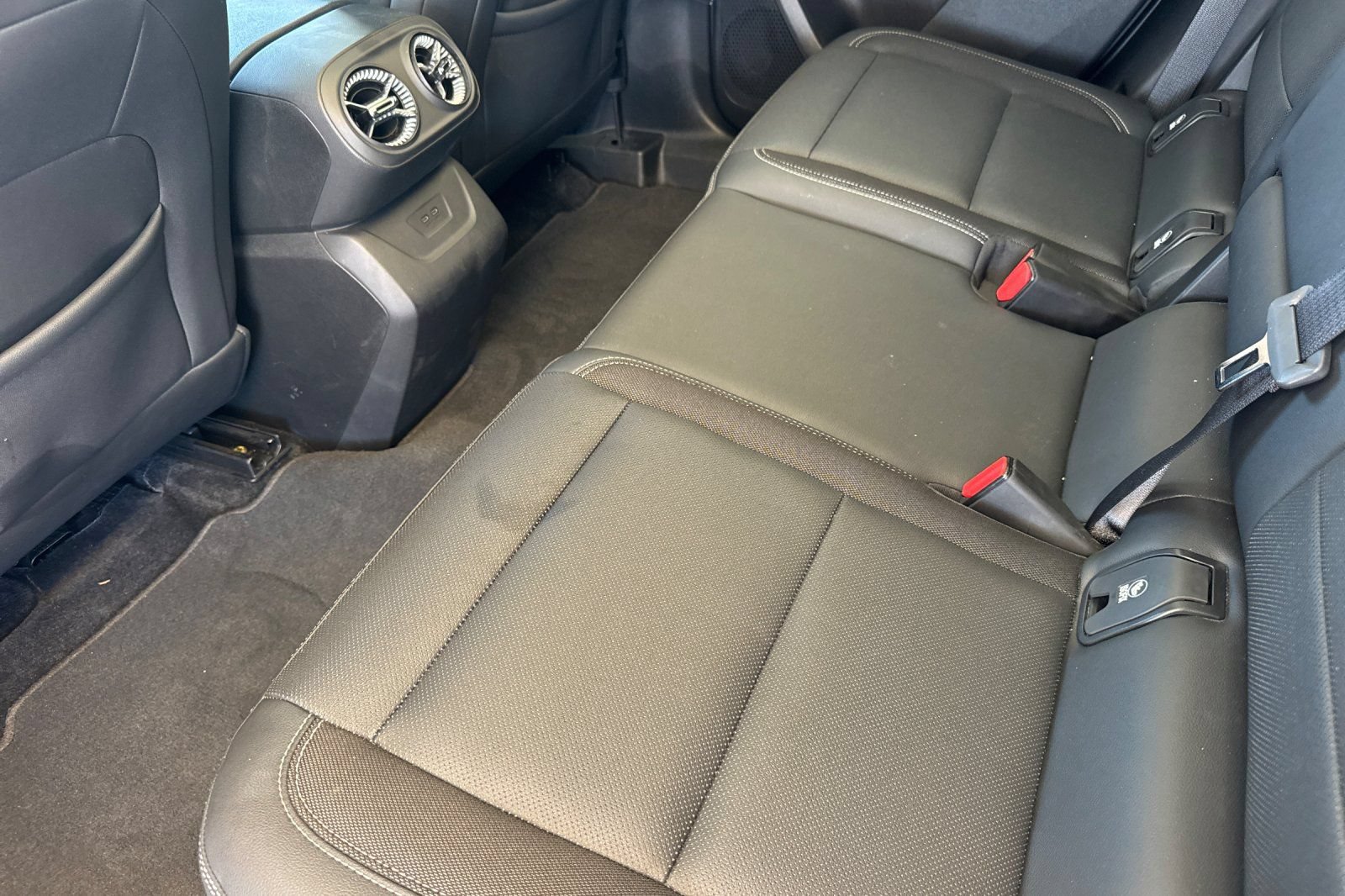 Used 2024 Chevrolet Blazer EV LT AWD/4WD image 12