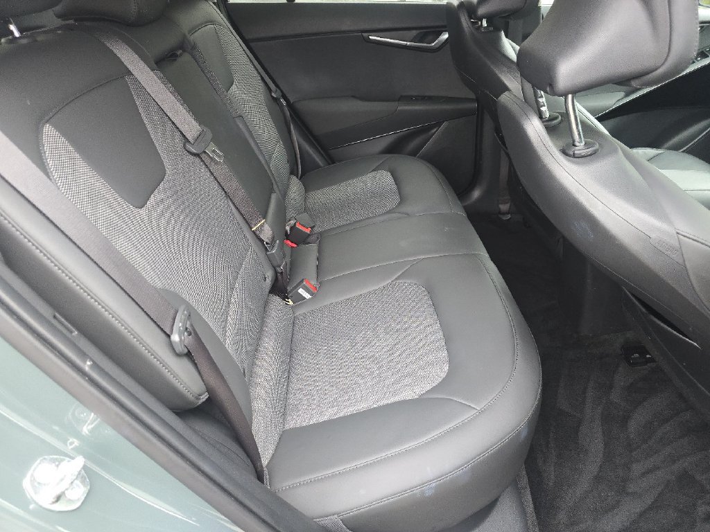 Used 2023 Kia Niro Wind w/ Wind Preserve Package FWD image 19