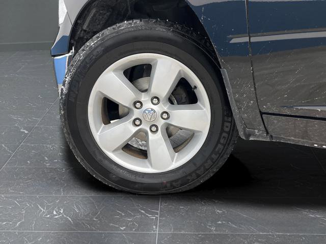 Used 2022 RAM 1500 Classic SLT image 30