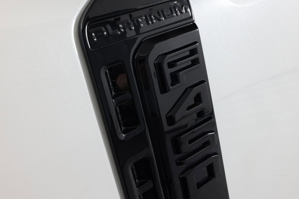 Used 2025 Ford F450 Platinum w/ FX4 Off-Road Package image 69