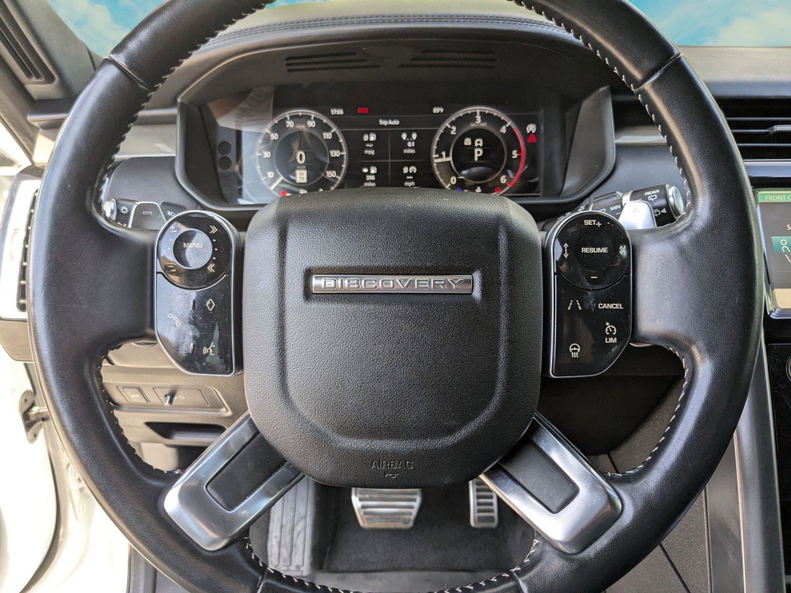 Used 2020 Land Rover Discovery HSE Luxury AWD/4WD image 9