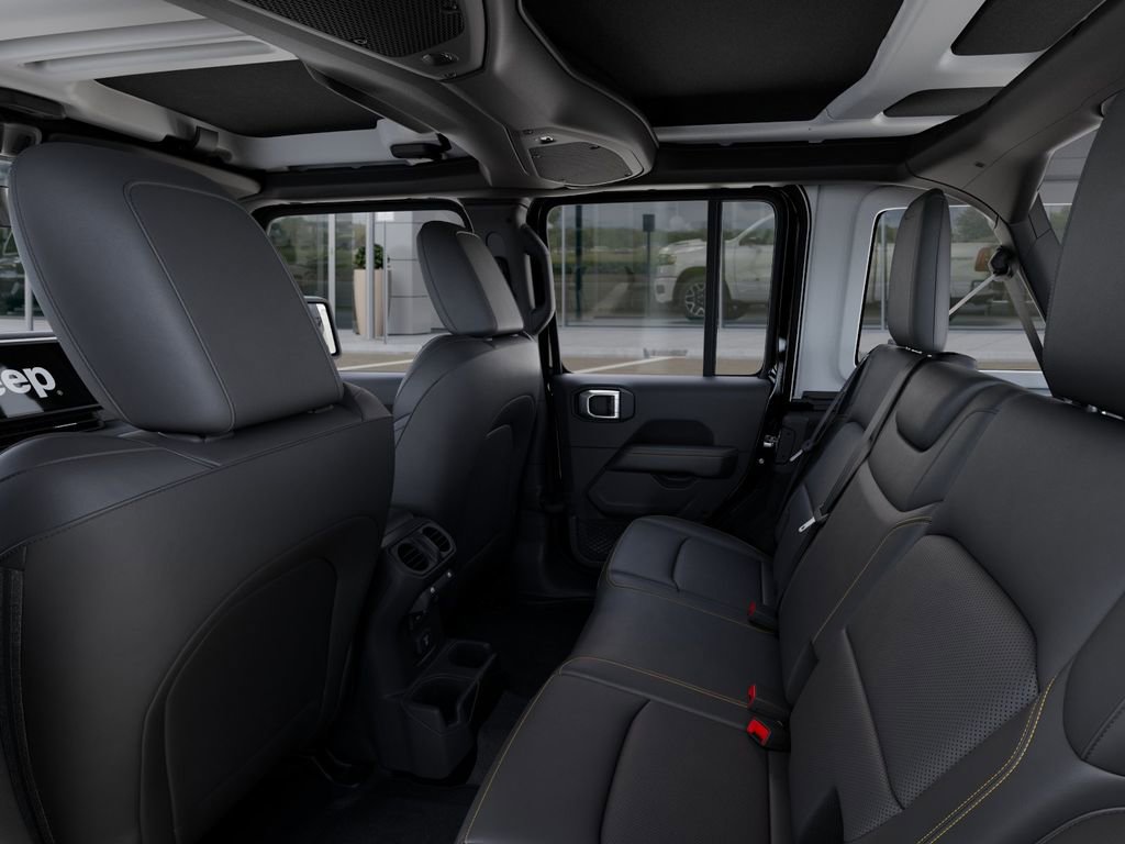 New 2025 Jeep Wrangler Sahara w/ Technology Group AWD/4WD image 23